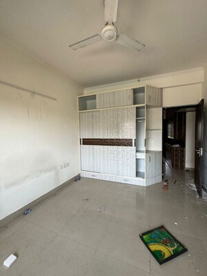 Room in 3 BHK Builder Floor at Signature Global City 92, Sector 92 – for Sale