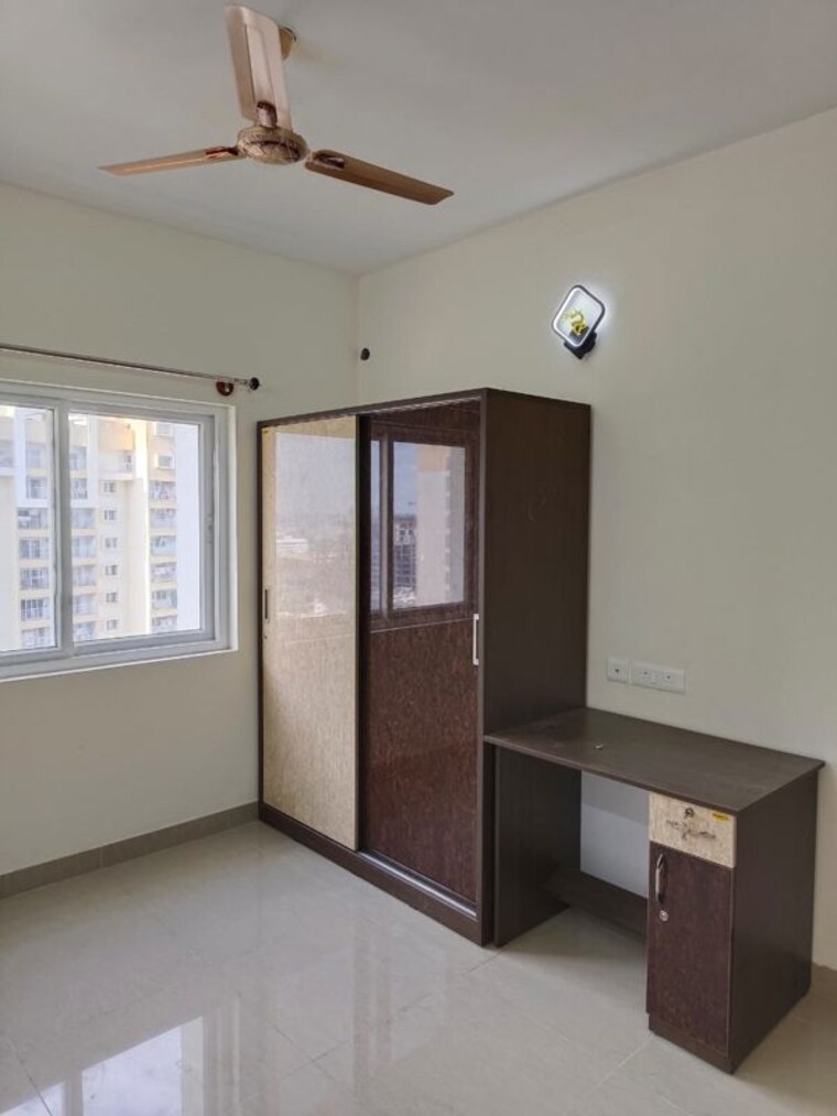 Room, mantri-serenity 3 Bedroom 1520 Sq.Ft. Apartment In Kanakapura Road Bangalore 10701198