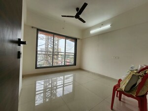Room in 2 BHK Apartment at Sanghvi S3 Proxima, Chembur – for Rent