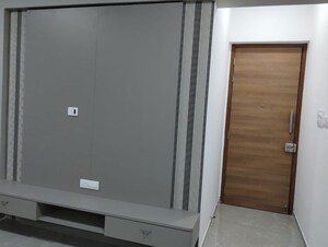 Room in 3 BHK Apartment at Andheri West – for Rent