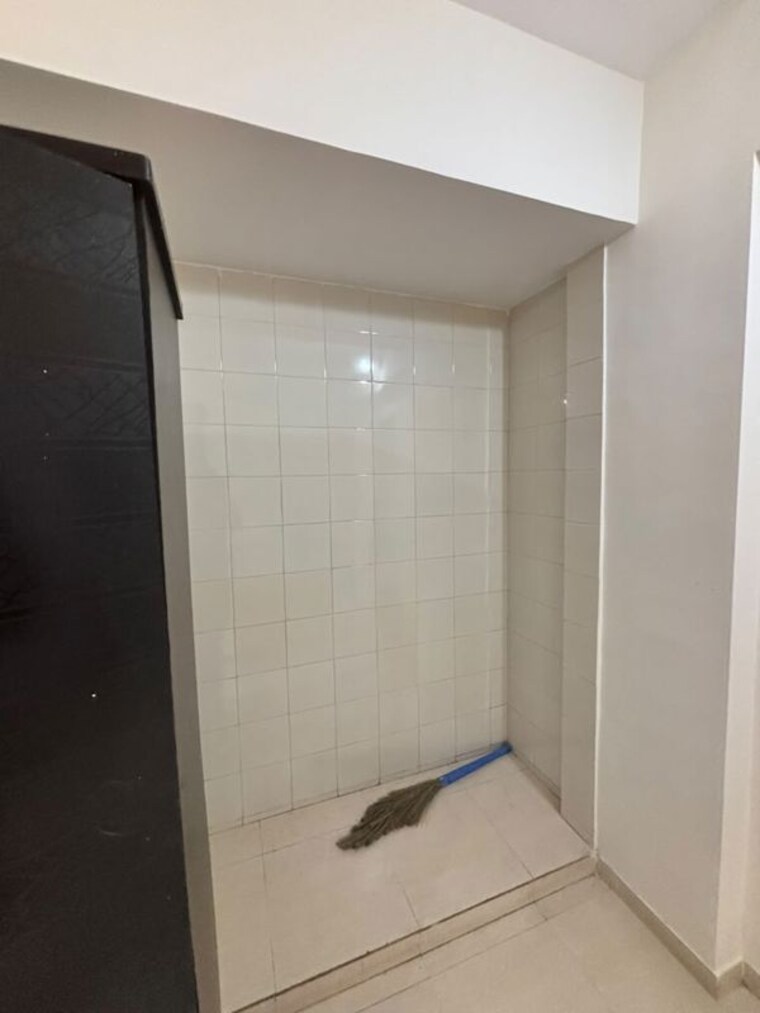 Bathroom, vijay-vatika 2 Bedroom 663 Sq.Ft. Apartment In Kavesar Thane 10701169
