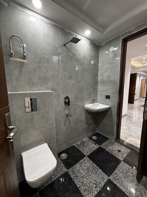 Washroom in 4 BHK Builder Floor at Vasant Kunj – for Sale