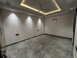 Room in 4 BHK Builder Floor at Vasant Kunj – for Sale