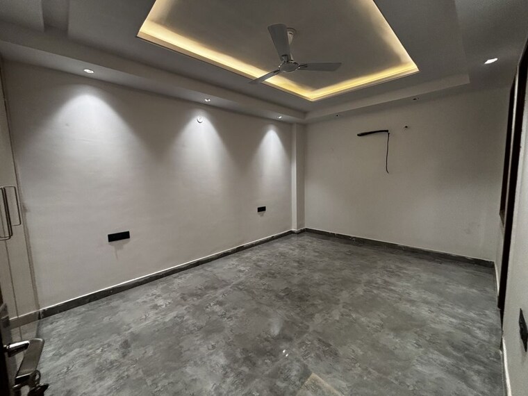 Room, vasant kunj 4 Bedroom 250 Sq.Yd. Builder Floor In Vasant Kunj Delhi 10701245