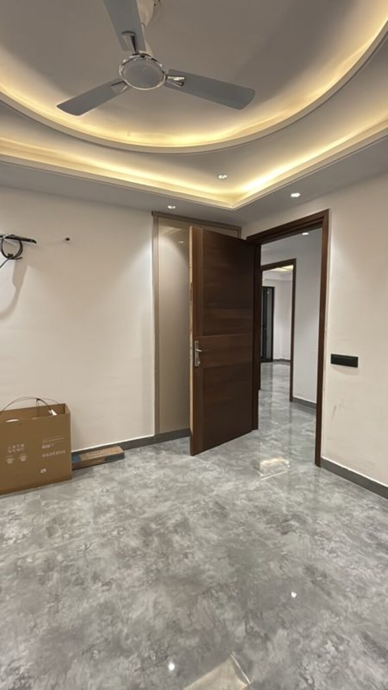 Room, vasant kunj 4 Bedroom 250 Sq.Yd. Builder Floor In Vasant Kunj Delhi 10701245