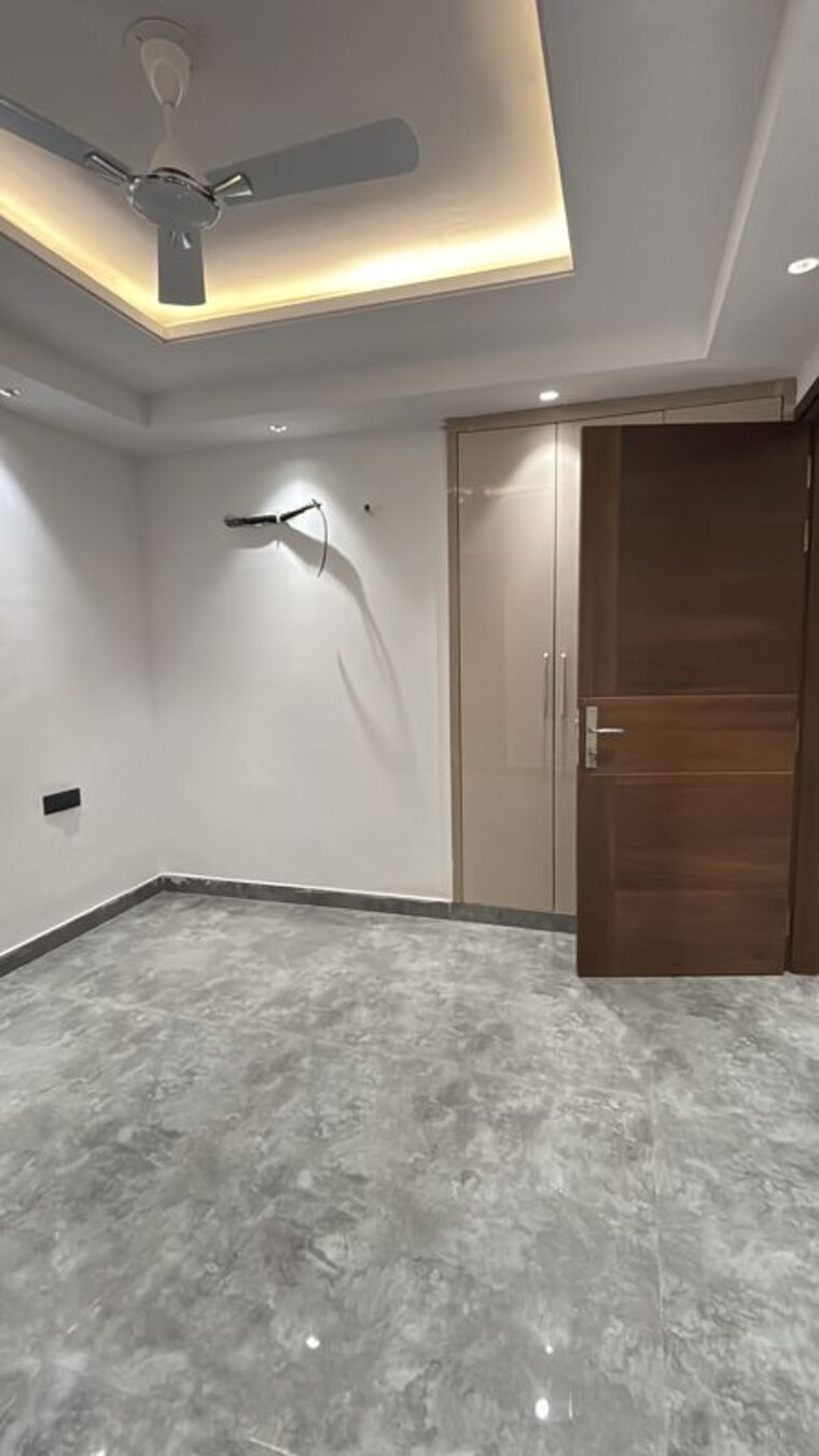 Room, vasant kunj 4 Bedroom 250 Sq.Yd. Builder Floor In Vasant Kunj Delhi 10701245