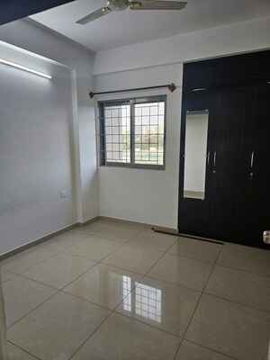 Room in 1 BHK Apartment at Goyal Footprints, Thanisandra Main Road – for Rent