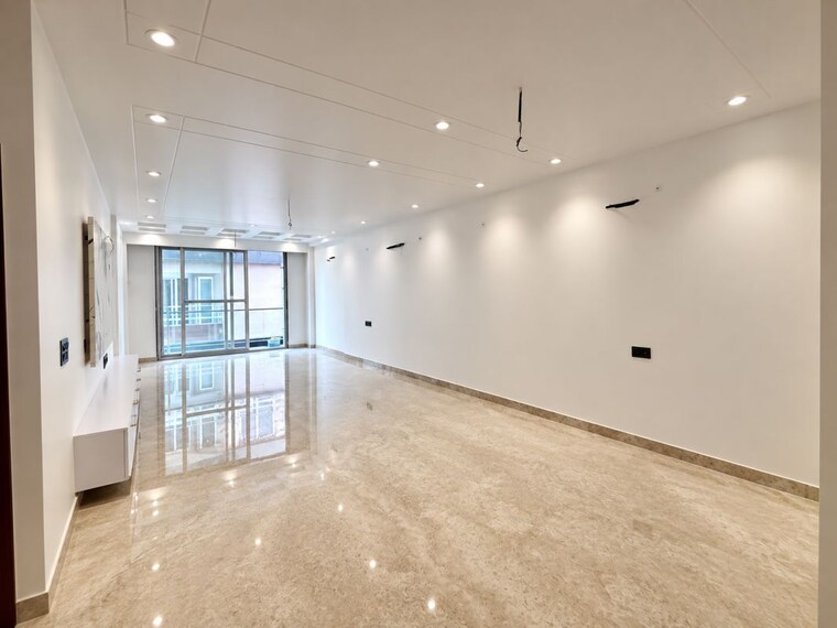 Room, shanti kunj 4 Bedroom 300 Sq.Yd. Builder Floor In Shanti Kunj Delhi 10701153