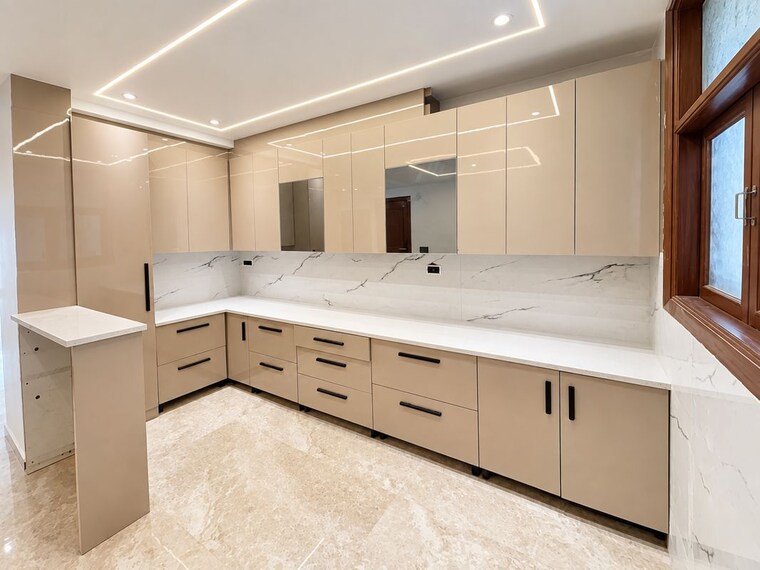 Kitchen, shanti kunj 4 Bedroom 300 Sq.Yd. Builder Floor In Shanti Kunj Delhi 10701153