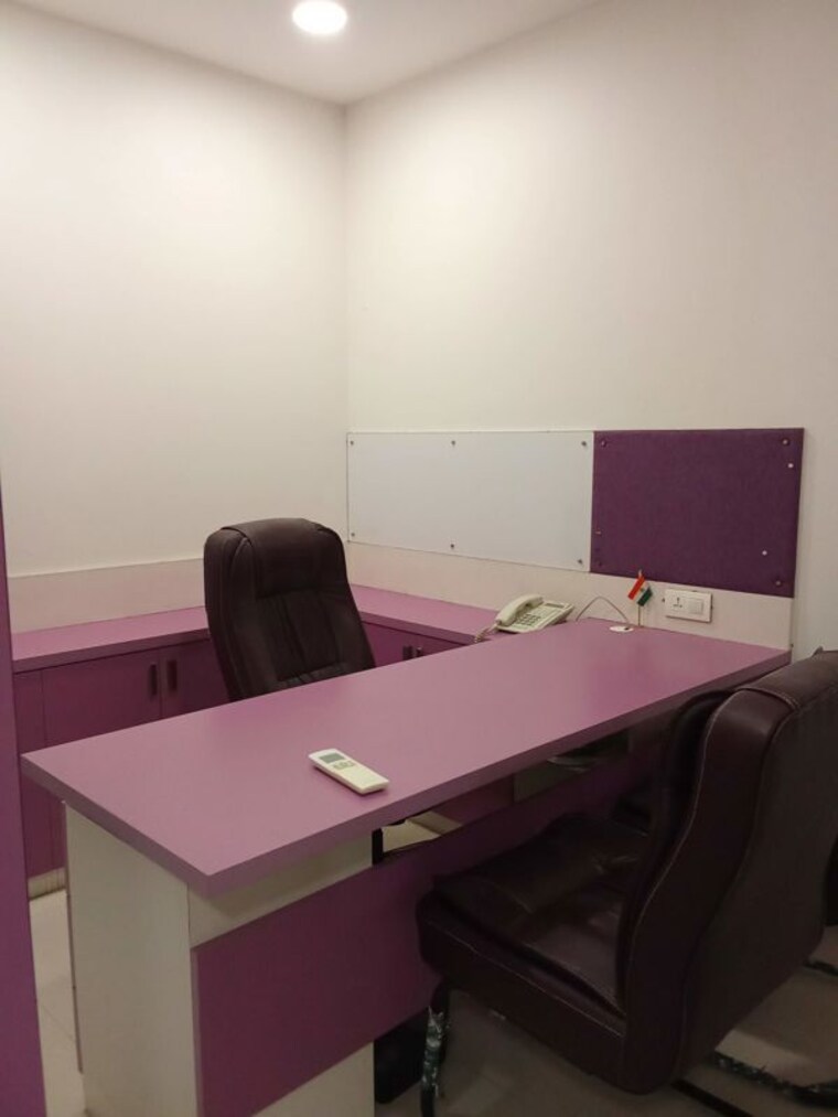 Team Area, andheri west Commercial Office Space 1050 Sq.Ft. In Andheri West Mumbai 10697455