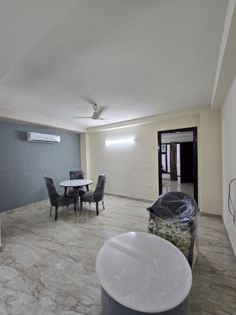 Team Area, sushant lok i 2 Bedroom 1400 Sq.Ft. Builder Floor In Sushant Lok I Gurgaon 10701274