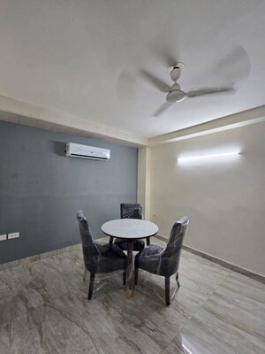 Team Area in 2 BHK Builder Floor at Sushant Lok I – for Rent