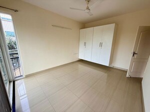 Room in 3 BHK Apartment at Nitesh Central Park, Bellary Road – for Rent