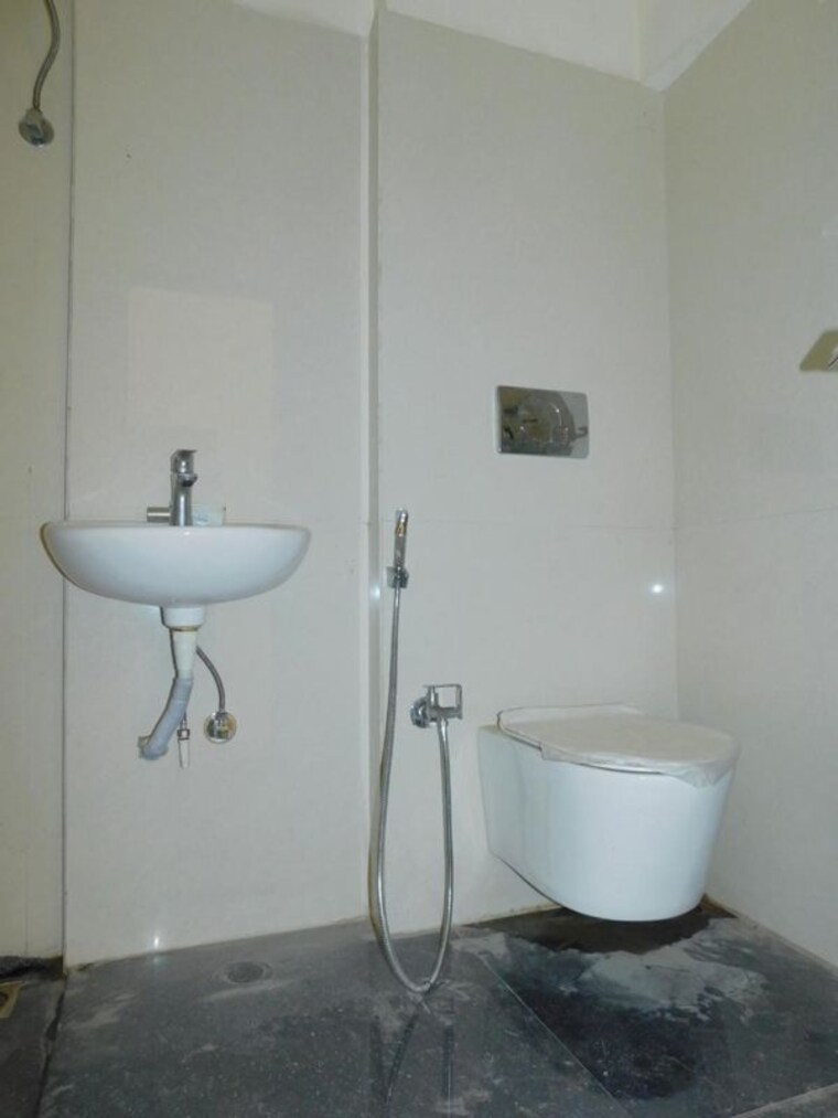 Bathroom, ruparel-orion 2 Bedroom 820 Sq.Ft. Apartment In Chembur Mumbai 10701293