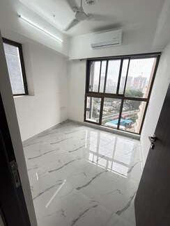 2 BHK Apartment For Rent in Raymond Ten X Habitat