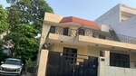 4 BHK +  200 Sq.Mt. Independent House in RWA Apartments Sector 19