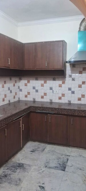 Kitchen in 1 BHK Apartment at Dlf City Phase 3 – for Rent