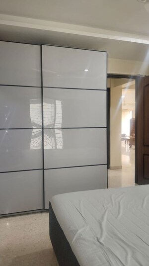 Bedroom in 3 BHK Apartment at Chembur – for Rent