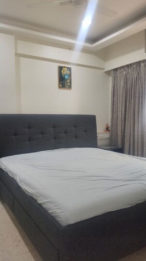 Bedroom in 3 BHK Apartment at Chembur – for Rent