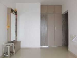 Room in 3 BHK Apartment at Dadar East – for Sale