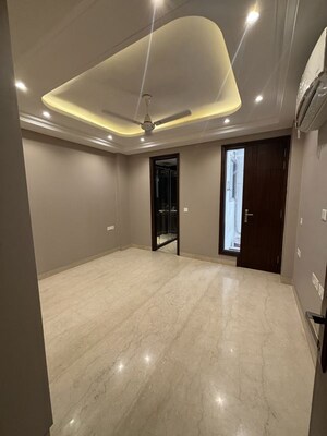 Room in 4 BHK Builder Floor at Greater Kailash I – for Sale