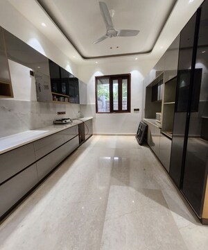 Building Lobby in 4 BHK Independent House at Sainik Farm – for Rent