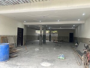 Parking in 2.5 BHK Independent House at RWA Apartments Sector 19, Sector 19 – for Sale