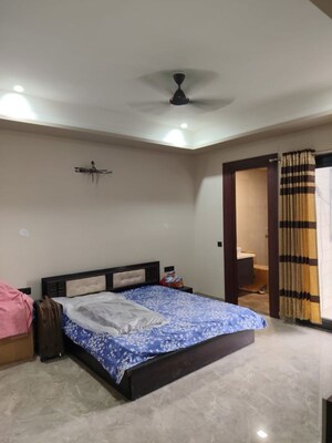 Bedroom in 1 BHK Builder Floor at Sector 43 – for Rent