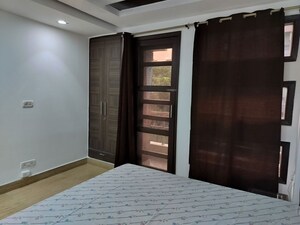 Room in 3 BHK Builder Floor at Kailash Colony – for Sale