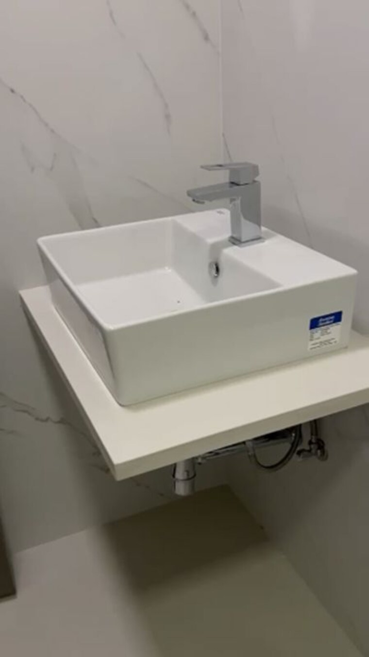 Bathroom, chembur 3 Bedroom 1250 Sq.Ft. Apartment In Chembur Mumbai 10701317