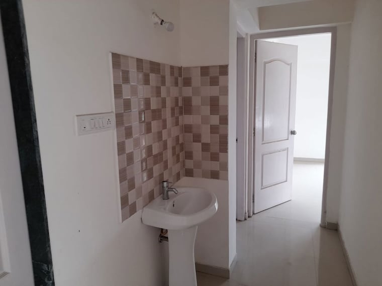 Bathroom, bavdhan 3 Bedroom 1100 Sq.Ft. Apartment In Bavdhan Pune 10701335
