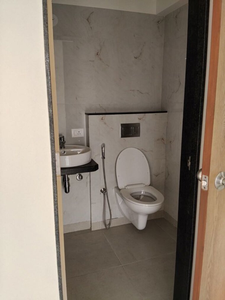 Bathroom, micl-aaradhya-parkwood 1 Bedroom 452 Sq.Ft. Apartment In Mira Road Thane 10701351