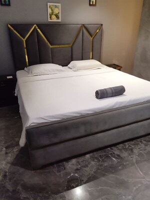 Bedroom in 3 BHK Villa at Sector 48 – for Rent