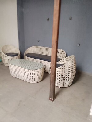 Living Room in 3 BHK Villa at Sector 48 – for Rent