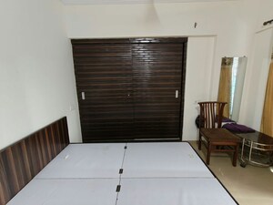 Room in 1 BHK Apartment at Raunak Delight, Owale – for Rent