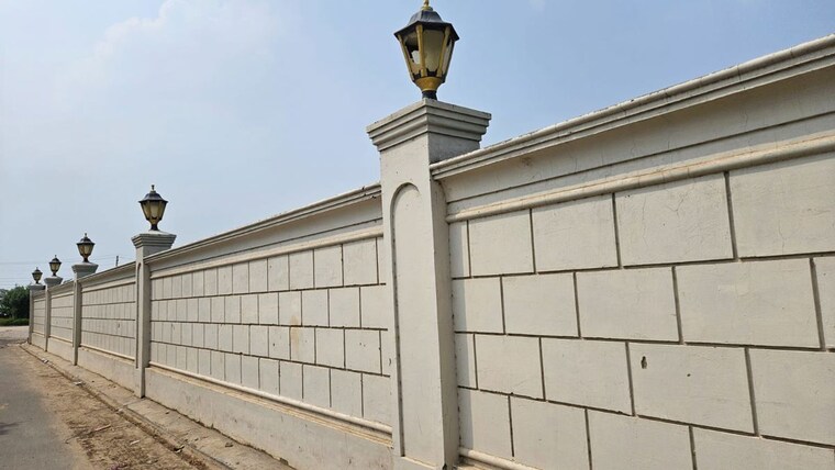 Balcony, soha-olive-town  150 Sq.Yd. Plot In Sector 98 Faridabad 10701177