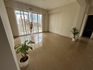 Room in 4 BHK Apartment at Mapsko The Icon 79, Sector 79 – for Sale