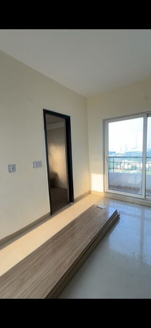 Room in 3 BHK Apartment at Ansal Crown Heights, Sector 80 – for Sale