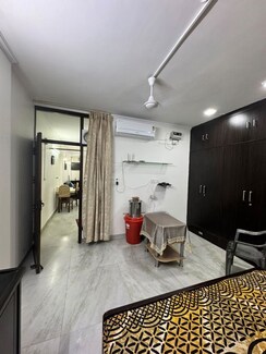 1 BHK +Builder Floor For Rent in Lajpat Nagar