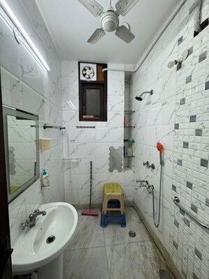Bathroom in 1 BHK Builder Floor at Lajpat Nagar – for Rent