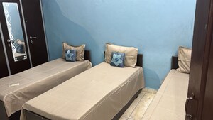 Room in  Pg at Ansal Golf Link I, Omega I Greater Noida – for Rent