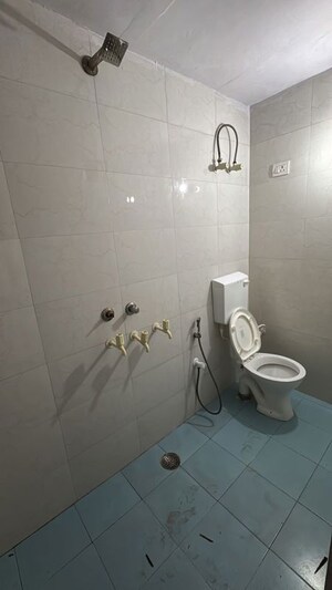 Bathroom in  Pg at Ansal Golf Link I, Omega I Greater Noida – for Rent