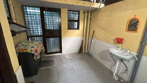   Pg at Ansal Golf Link I, Omega I Greater Noida – for Rent