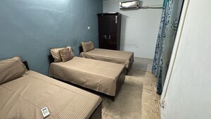 Bedroom in  Pg at Ansal Golf Link I, Omega I Greater Noida – for Rent