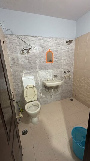 Bathroom in  Pg at Ansal Golf Link I, Omega I Greater Noida – for Rent