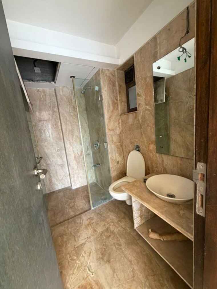 Bathroom, bandra west 3 Bedroom 2000 Sq.Ft. Apartment In Bandra West Mumbai 10701437