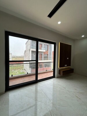 Room in 3 BHK Villa at Kharar Road – for Sale