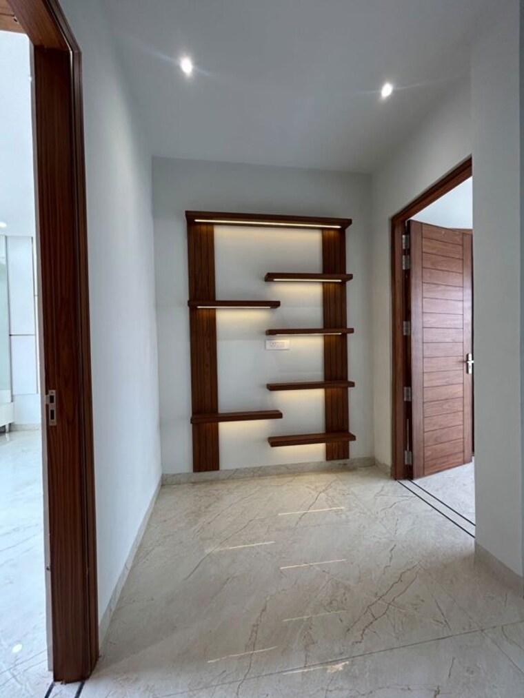 Room, kharar road 3 Bedroom 111 Sq.Yd. Villa In Kharar Road Mohali 10701420