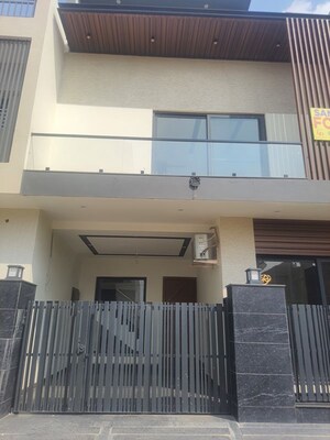 3 BHK Villa For Sale in Kharar Road