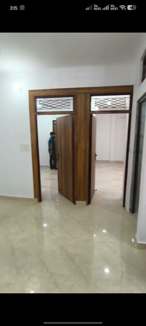 Room in 2 BHK Builder Floor at Vasundhara – for Rent
